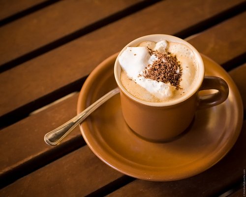 Meget velsmagende kaffe med flødeskum