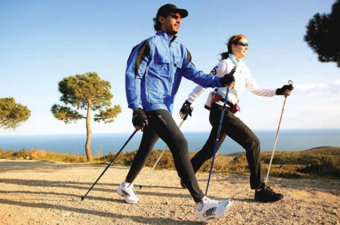 Skandinavisk Walking: Sådan begynder du at øve dig